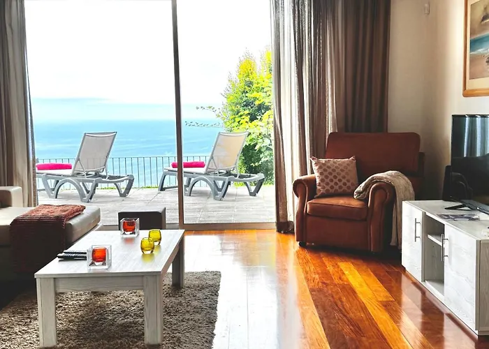 Sunset Dreams - Villa Arco da Calheta (Madeira)