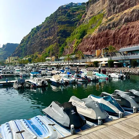 Sunset Dreams - Villa Arco da Calheta (Madeira)