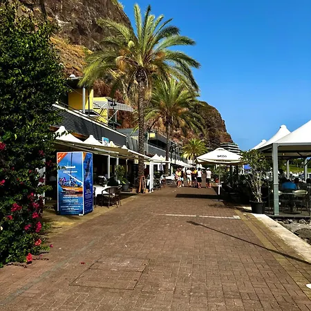 Sunset Dreams - Villa Arco da Calheta (Madeira)