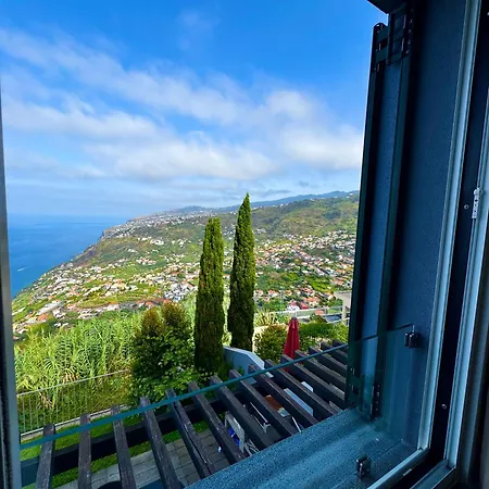 Sunset Dreams - Villa Arco da Calheta (Madeira)
