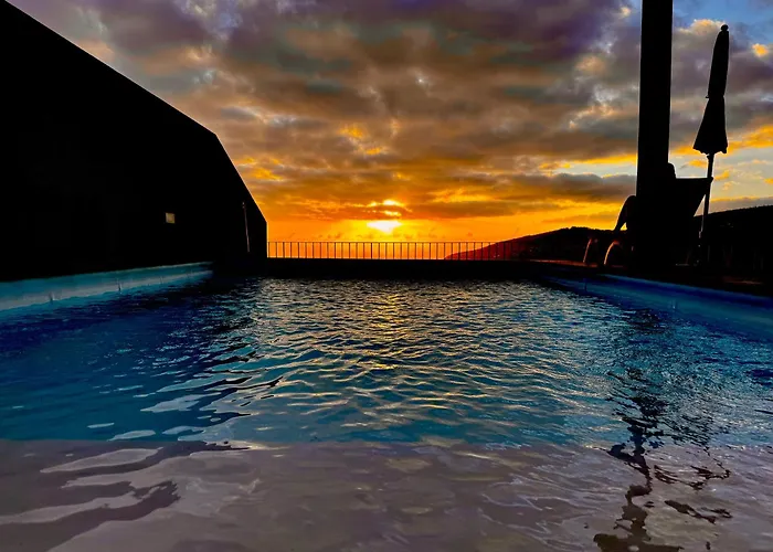 Sunset Dreams - Vila Arco da Calheta (Madeira)