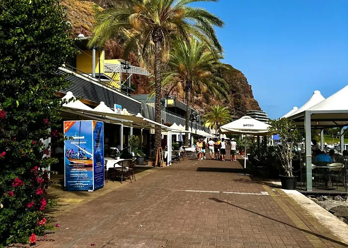Sunset Dreams - Vila Arco da Calheta (Madeira)